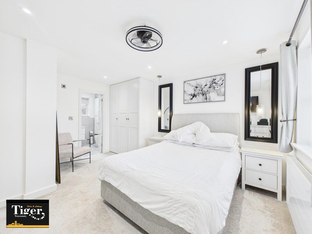 CAM03440G0-PR0436...