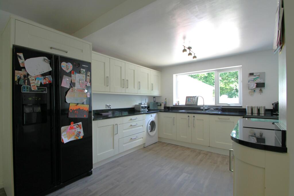 Living/Kitchen