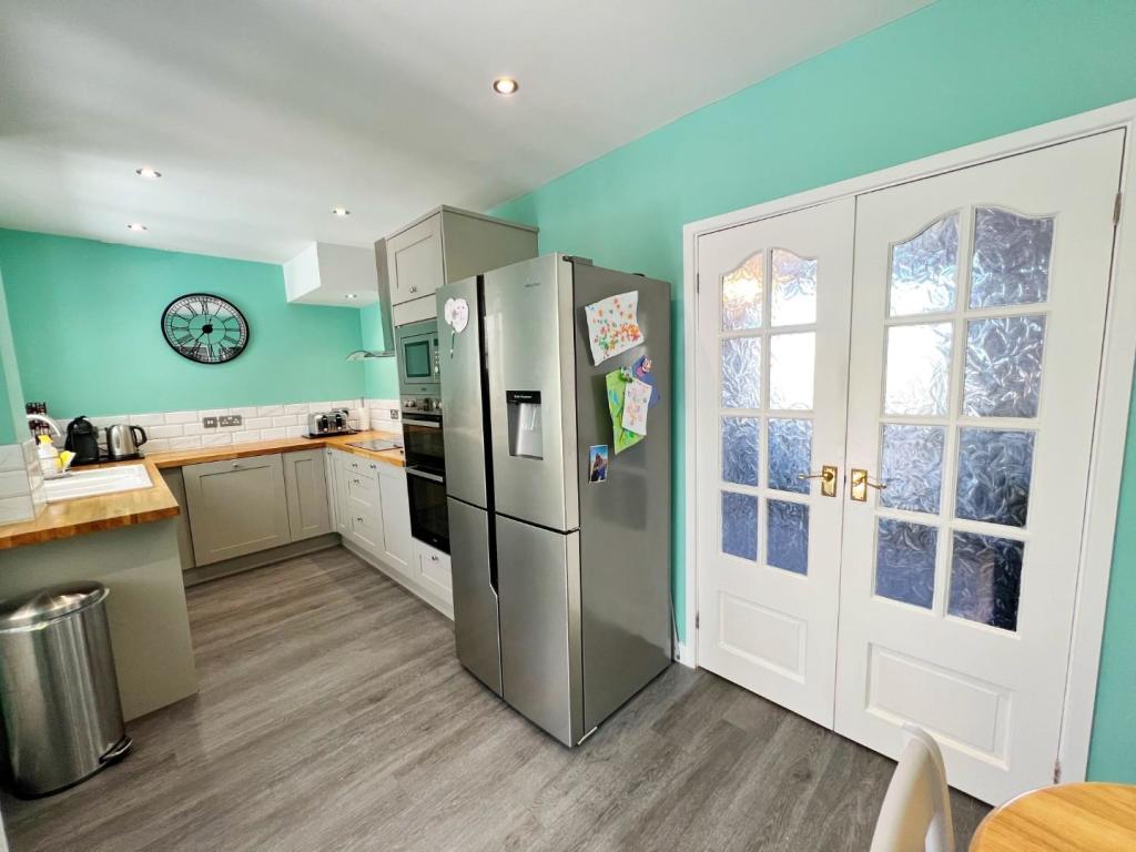 Kitchen Diner 6.jpg