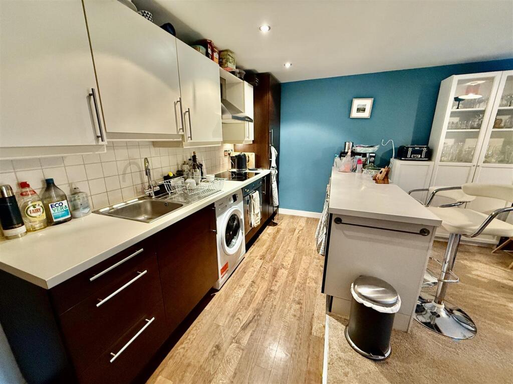 LOUNGE/KITCHEN/DINER