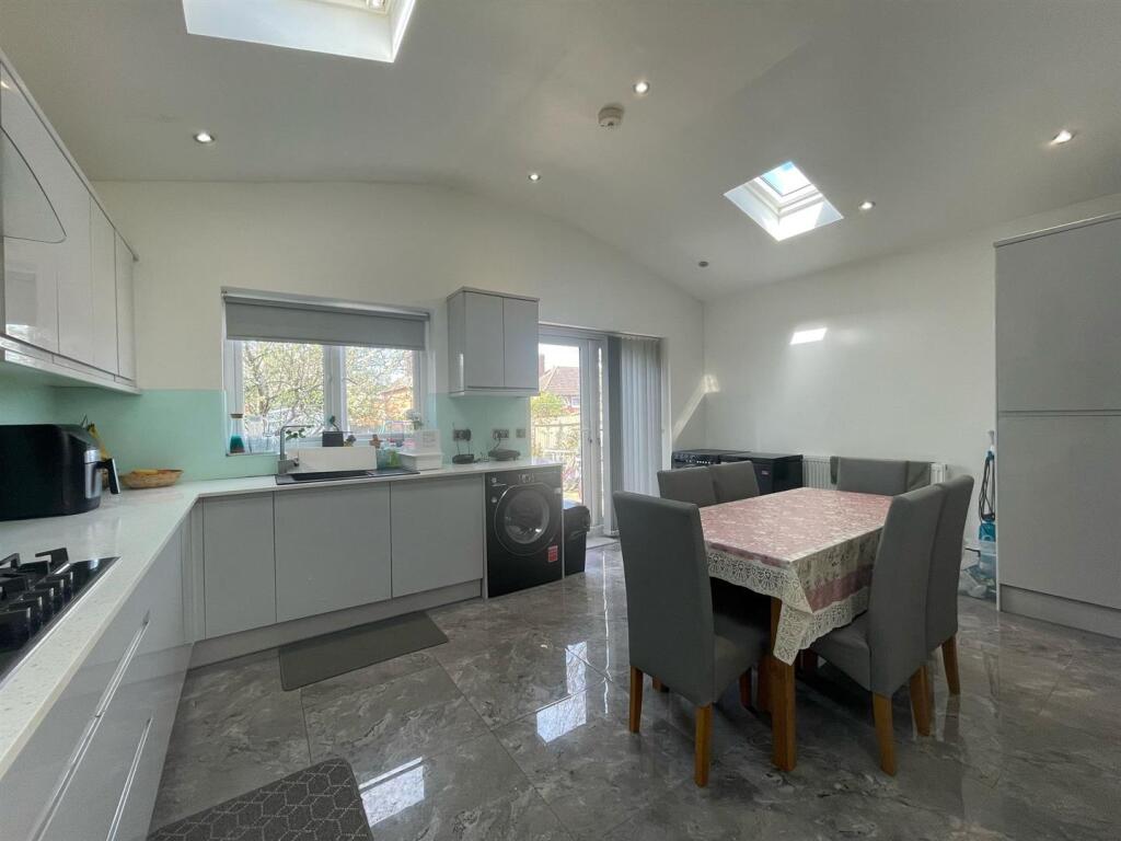 Kitchen / Diner