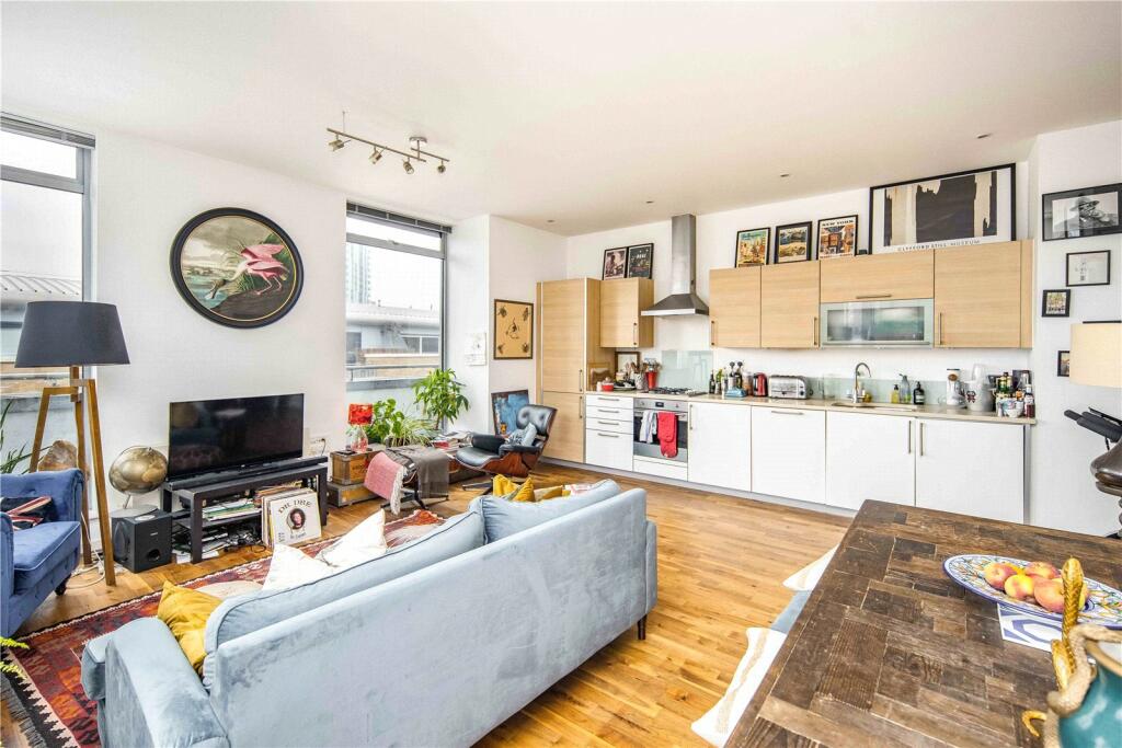 Living Room/Kitchen