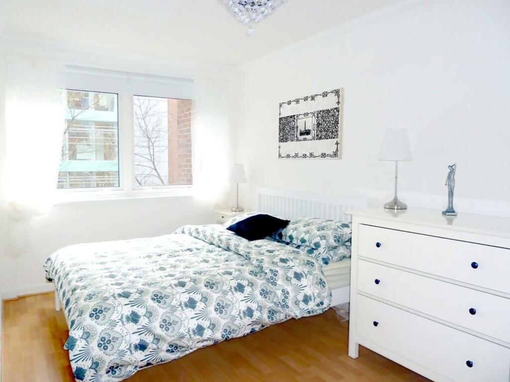 1 bed.jpg