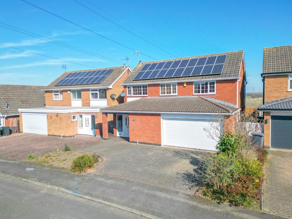 Hamlet Close - Image.jpg