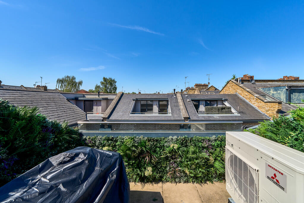 2 Hob Mews SW10, ...