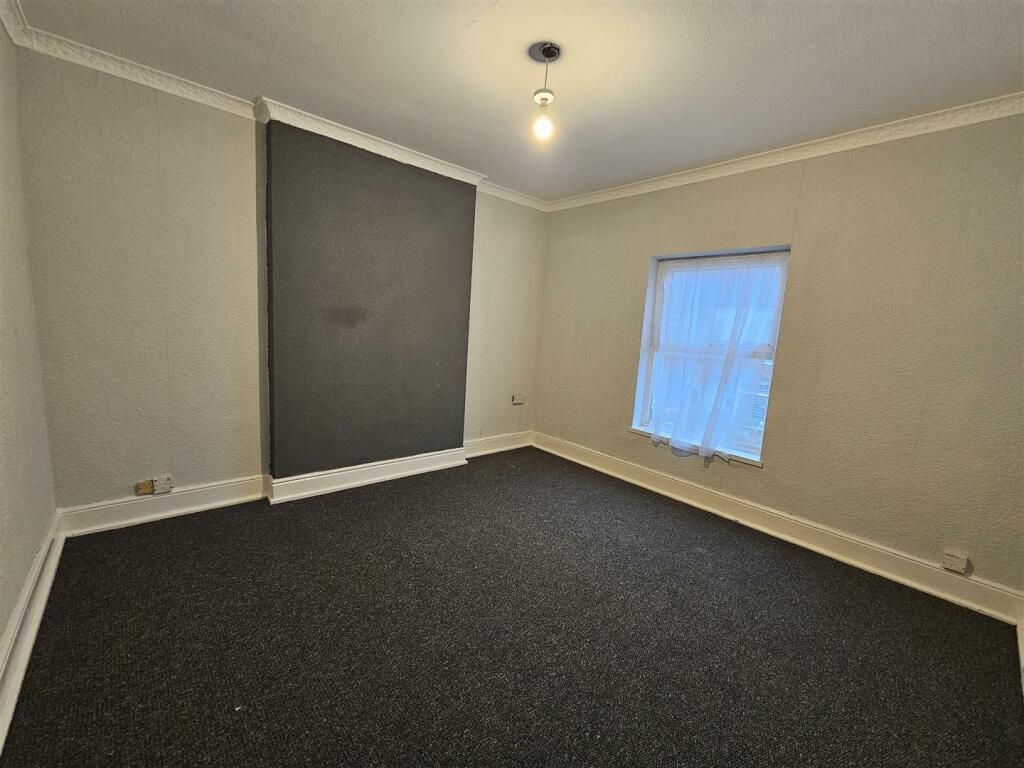 Bedroom2.jpg