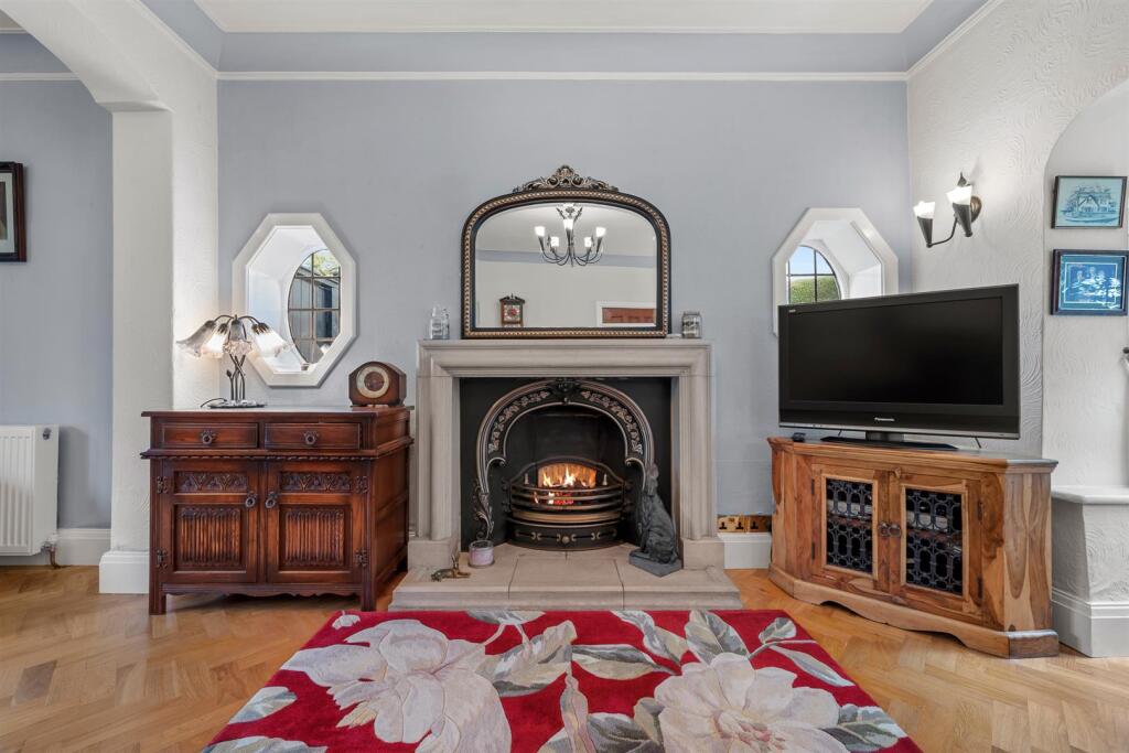 94 Summerseat Lane HDR-5.jpg