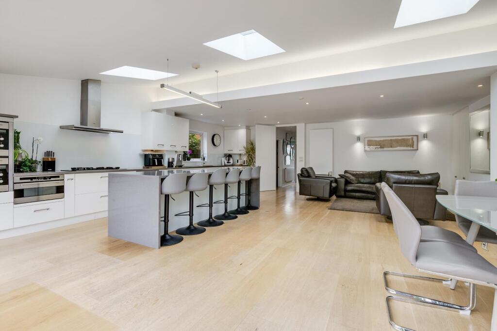 Churchfields 15-22.jpg