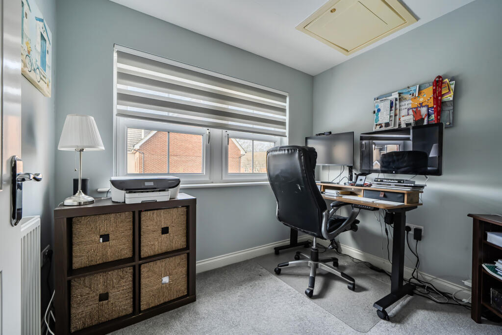 1393839-3-694943d...