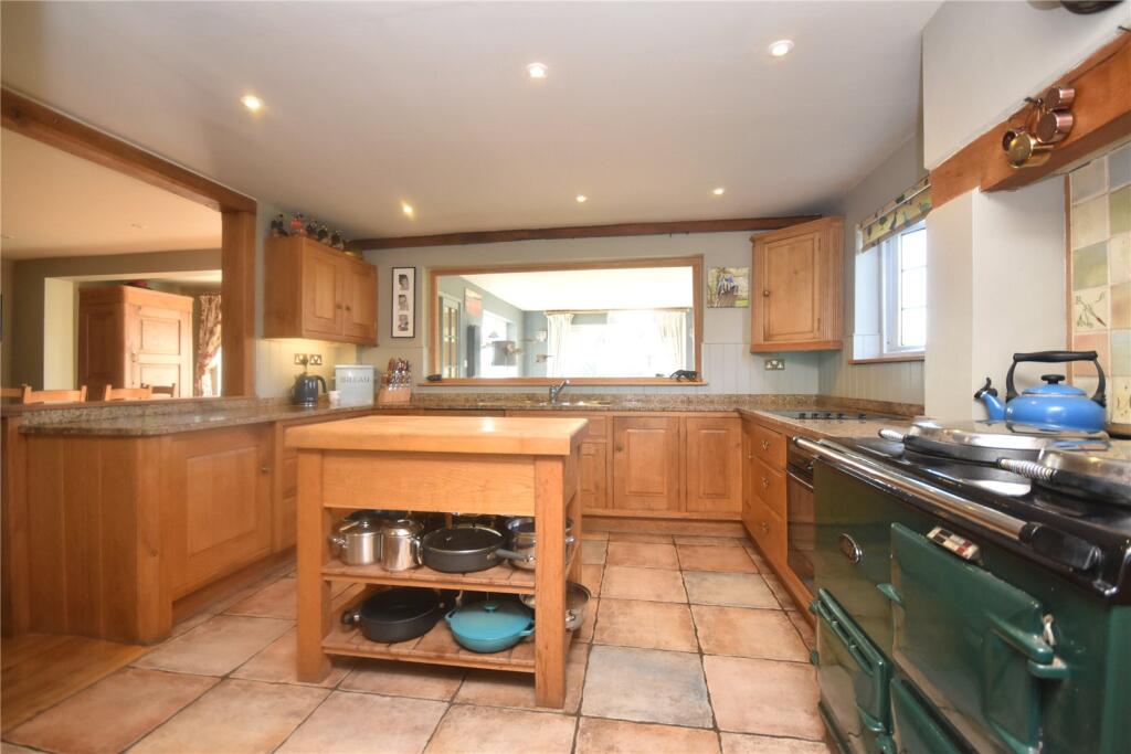 Main Road, Tirley, Gloucester, Gloucestershire, GL19