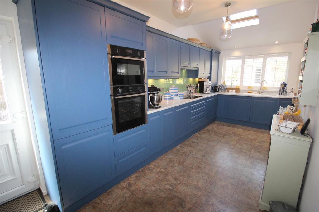 Fylde Rd, 29, kitchen 2.JPG