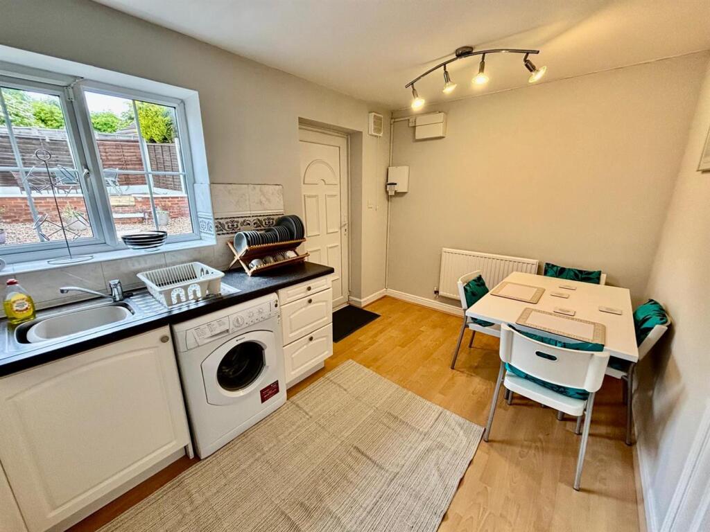 Fitted Dining Kitchen: