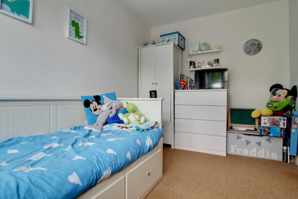 Bedroom 2 - reverse view