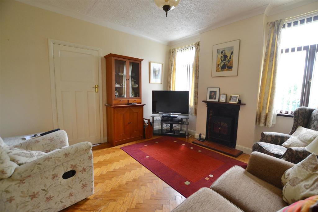 living room..JPG