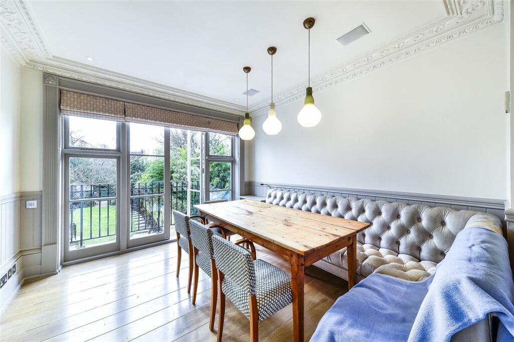 Breakfast Room