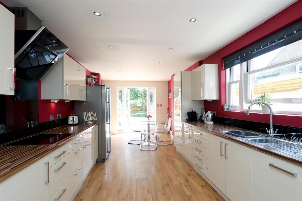 Kitchen .JPG