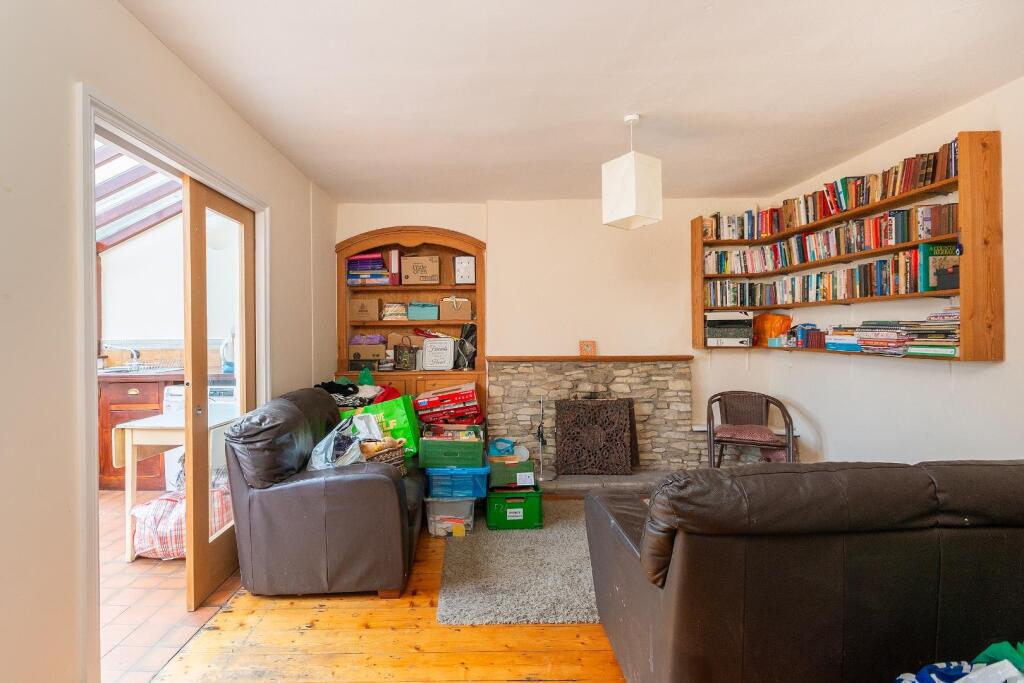 2F6RMR - Reception Room B.jpg