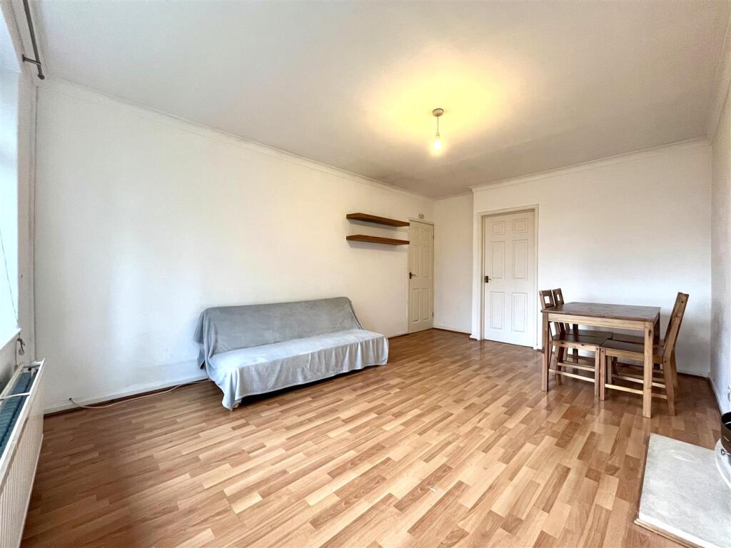 Living Area Aspect 3