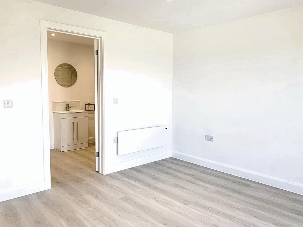Bedroom &amp; En suite