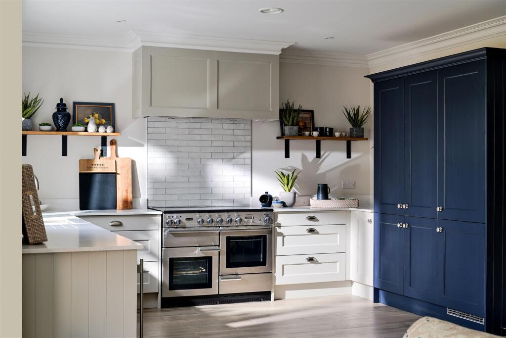 AMBERWOOD GROVE  (1).jpg