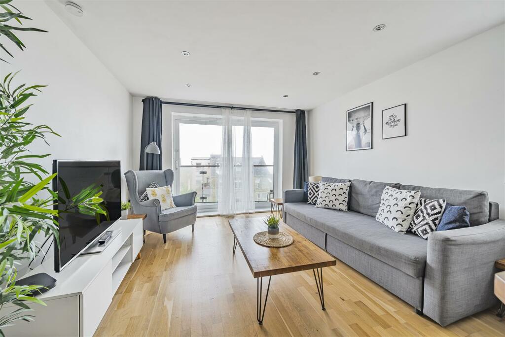 Kitchen/dining room/lounge