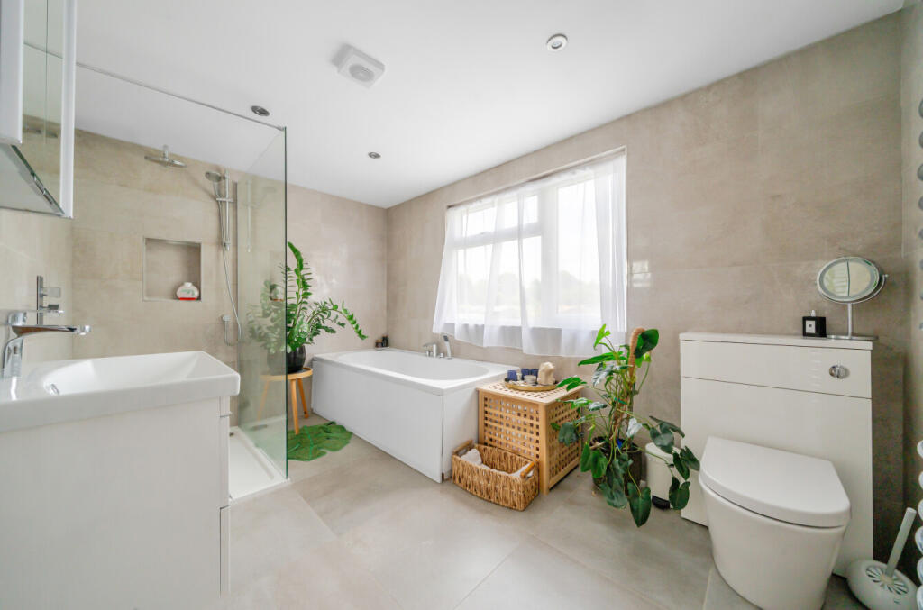 First Floor Bathroom