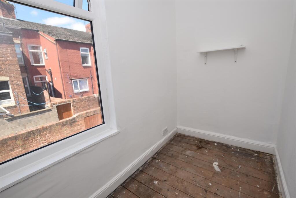 Bedroom 3.jpg