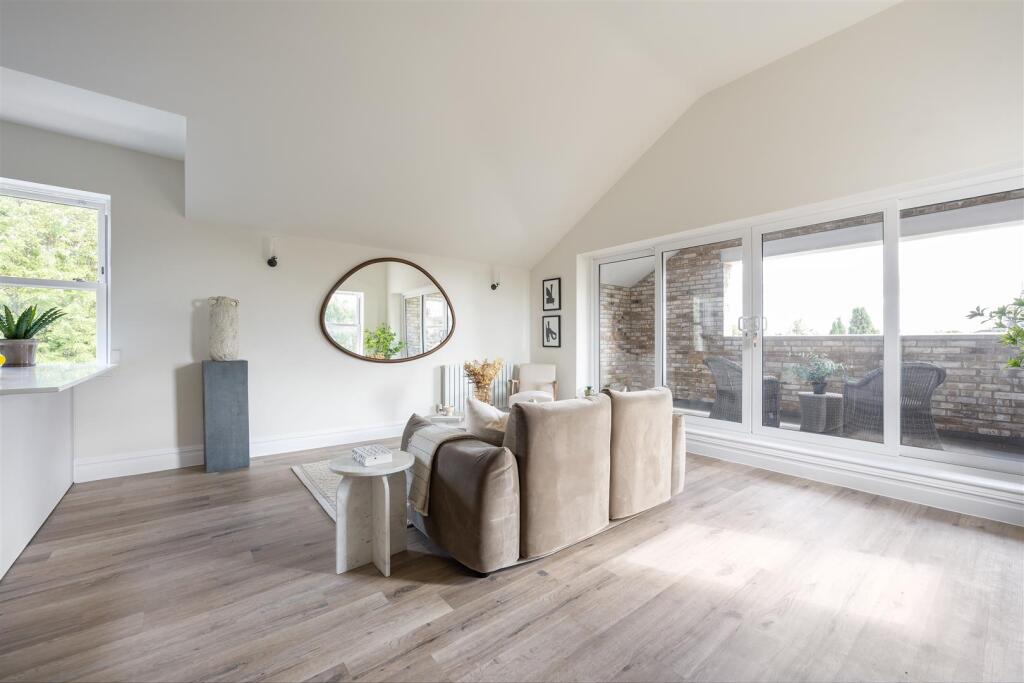 Living-Area-6.jpg