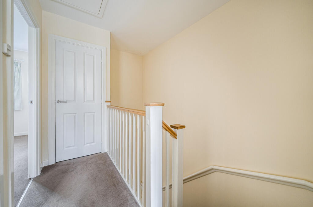 1364400-11-68e4f9...