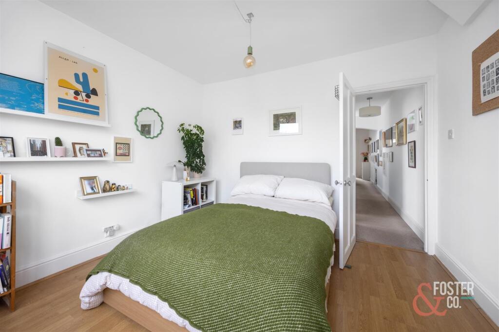 Lyndhurst Road, 31, First Floor Flat-008.jpg