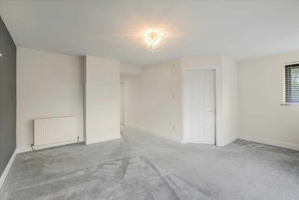 Bedroom One (2)