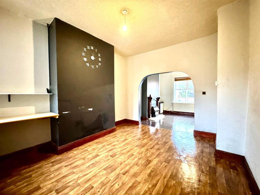 WhatsApp Image 2025-10-20 at 15.42.38 (1).jpeg