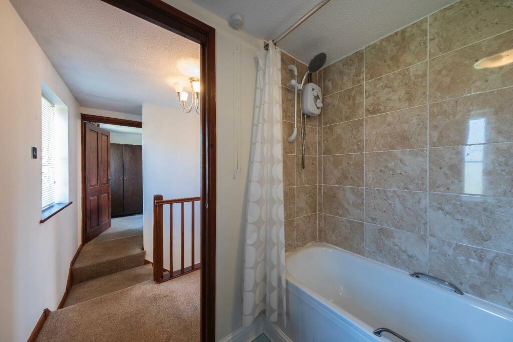 8 Ardens Meadow-018.JPG