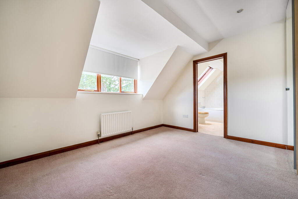 1326847-5-6877b19...