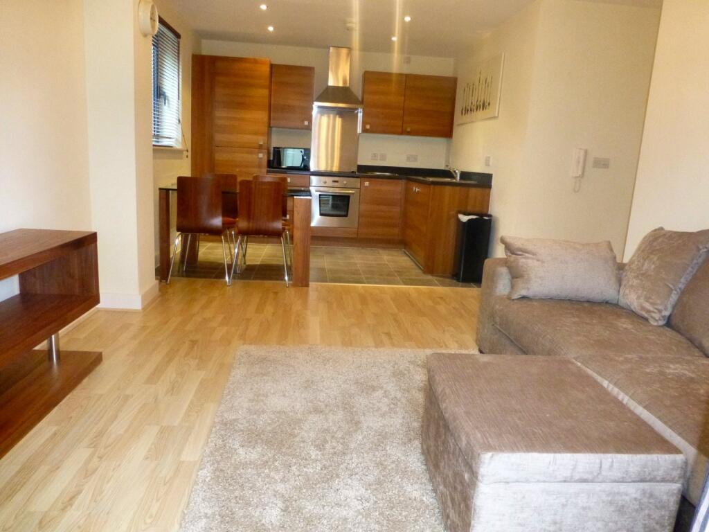 Lounge/Kitchen