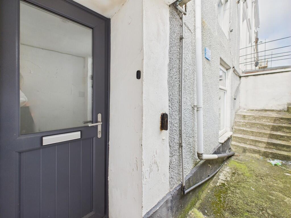 CAM03974G0-PR0194...