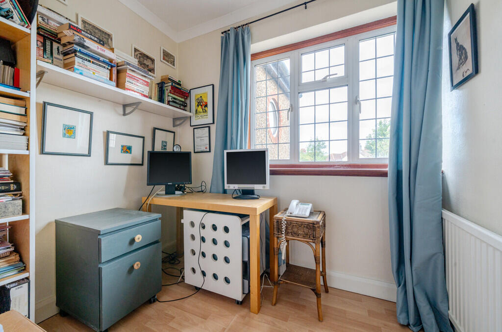 bedroom2
