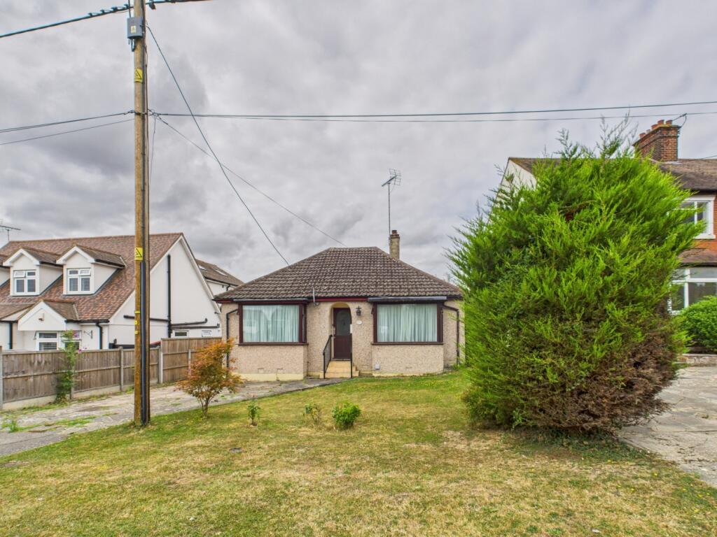 CAM01740G0-PR0435-STILL003