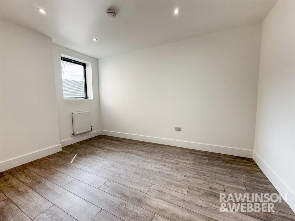 WhatsApp Image 2025-06-23 at 15.53.26.jpg