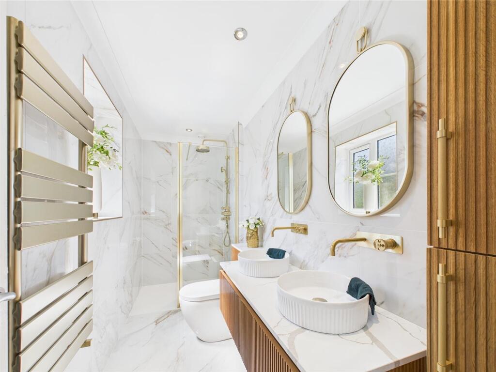 En-suite Shower room