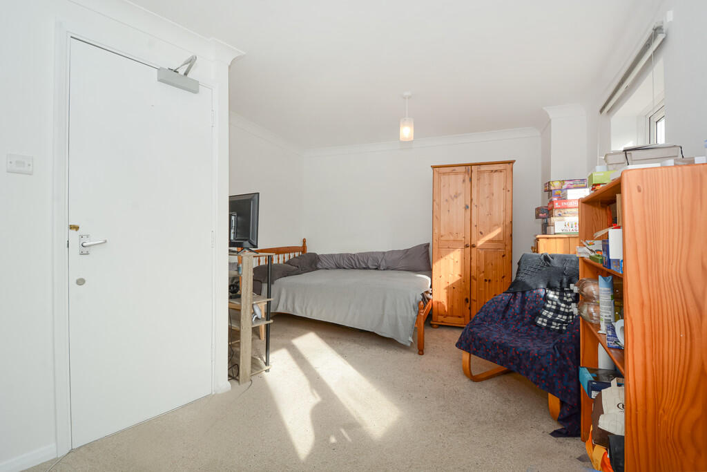 6 Bray Crescent(1...