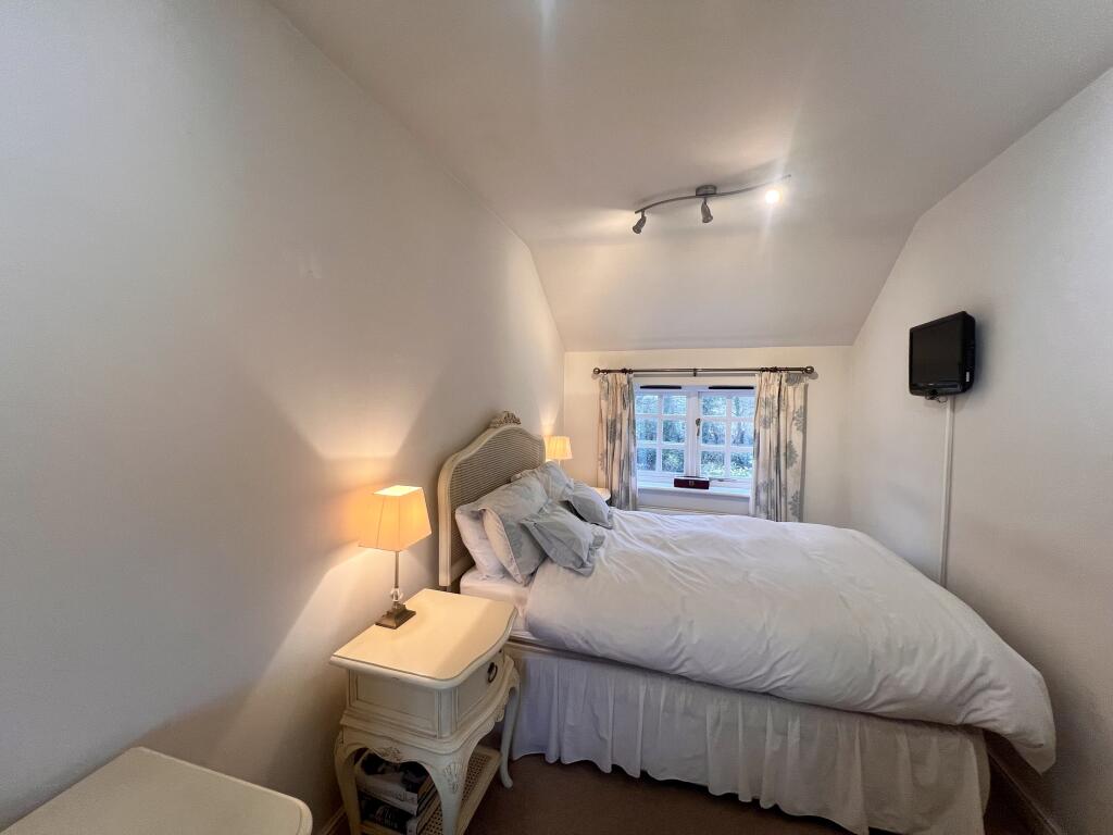 560 London Road-Image (9).jpeg