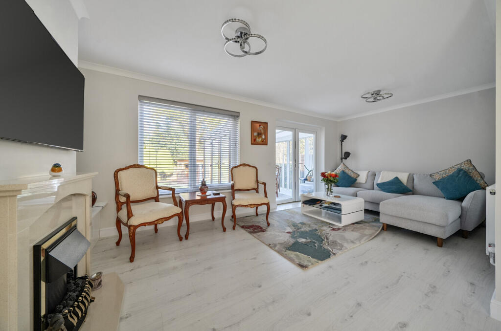 1383952-25-6925ad...