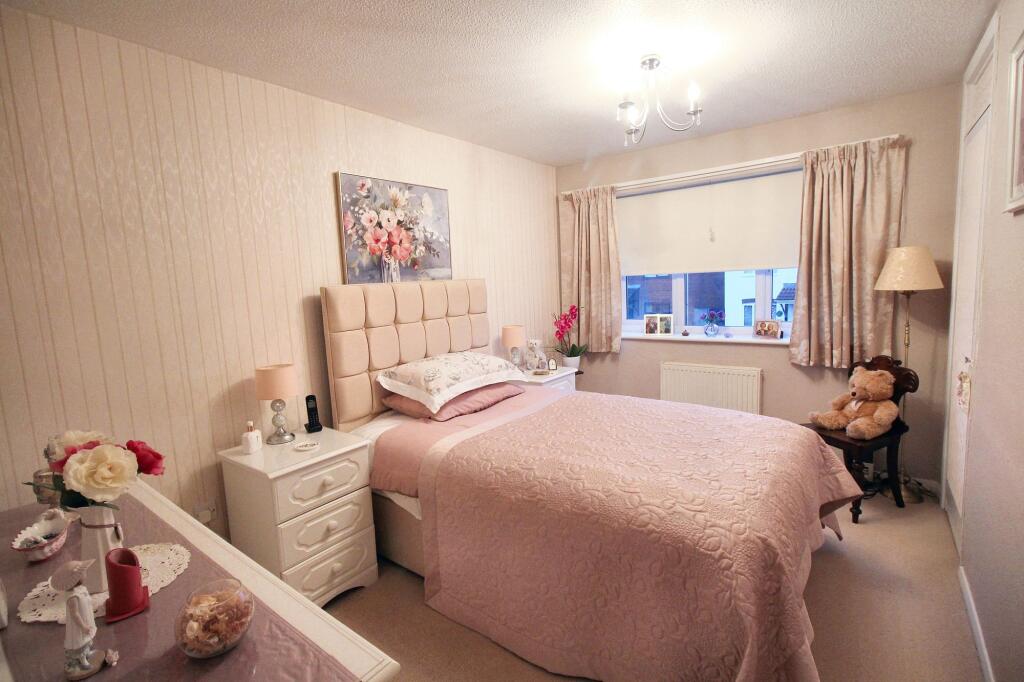 Primrose Drive, Thornbury, BS35