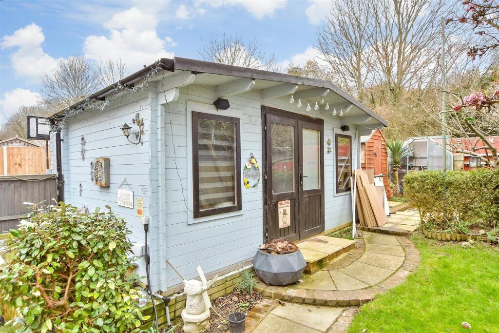 Workshop/Outbuildings