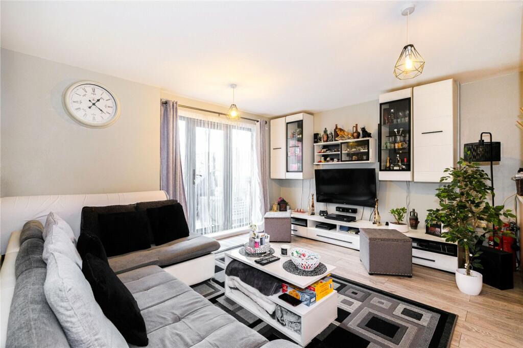 Reception/Kitchen