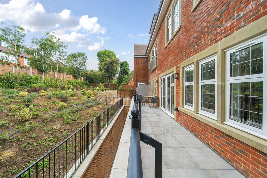 1305588-16-6842da...