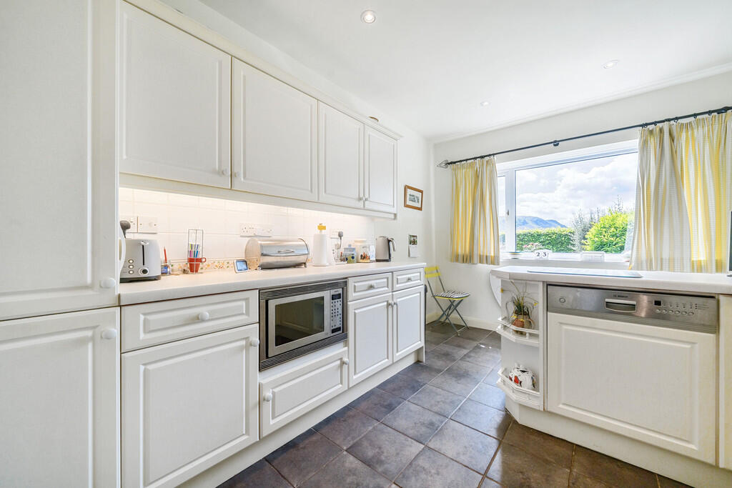 Kitchen/ Breakfas...