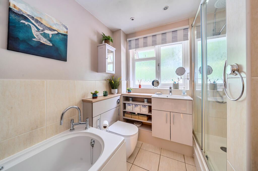 1369169-11-68ef7d...