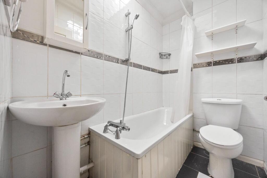 New England Road (1).JPG